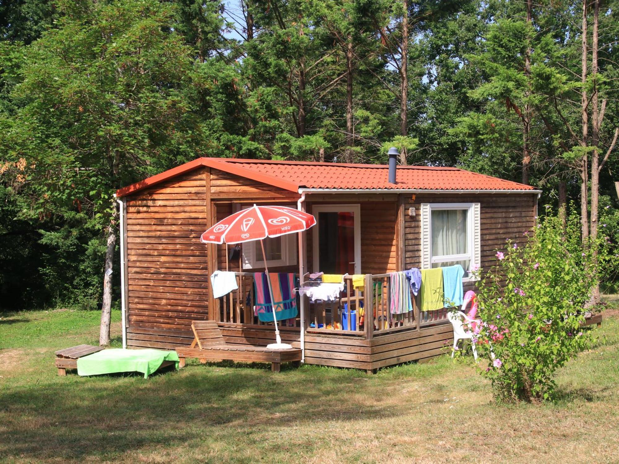 Devillac Camping Fontaine Du Rocゲストハウス エクステリア 写真